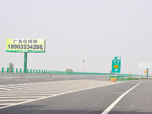 戶外單立柱廣告牌